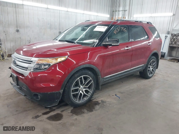 2014 Ford Explorer XLT with VIN 1FM5K8D81EGB01007, listed as a IAAI auction lot 41837708 with 177,248 mi miles. Bid and sale history available at carsss.com. Image 17.