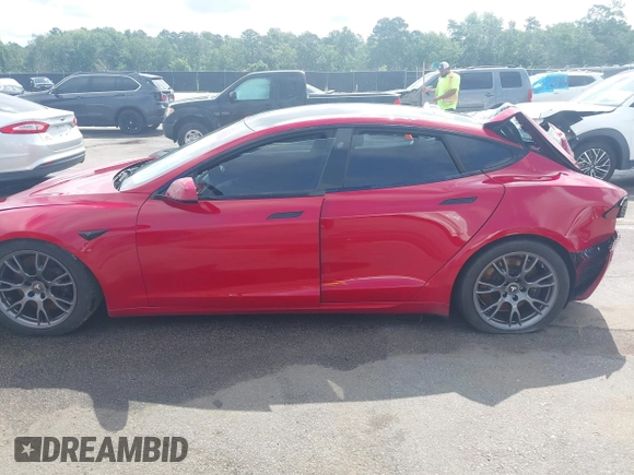 2021 Tesla Model S Plaid z VIN 5YJSA1E69MF439987, wystawiony jako IAAI lot #42496725 z przebiegiem 25 mil mil oraz . Historia ofert i sprzedaży dostępna na DreamBid. Obrazek 14.