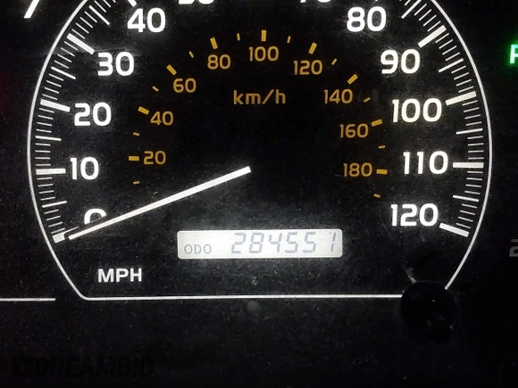 2005 Toyota Sequoia Limited with VIN 5TDZT38A25S263835, listed as a IAAI auction lot 41412563 with 284,551 mi miles and . Bid and sale history available at DreamBid. Image 16.