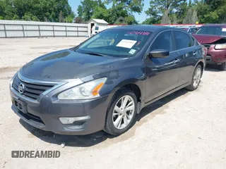 2013 Nissan Altima SV with VIN 1N4AL3APXDN440010, listed as a IAAI auction lot 42164381 with 283,119 mi miles and . Bid and sale history available at carsss.com. Image 2.