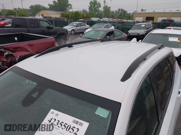 2022 GMC Terrain SLE z VIN 3GKALTEV7NL126632, wystawiony jako IAAI lot #42355052 z przebiegiem 44 777 mil mil oraz . Historia ofert i sprzedaży dostępna na DreamBid. Obrazek 6.