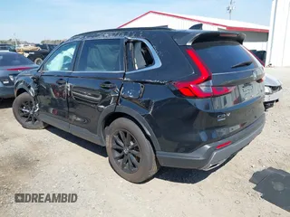 2024 Honda CR-V Sport-L with VIN 5J6RS5H80RL003110, listed as a IAAI auction lot 41832457 with 5,637 mi miles and . Bid and sale history available at DreamBid. Image 3.