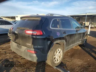 2015 Jeep Cherokee Latitude with VIN 1C4PJMCB8FW734732, listed as a Copart auction lot 43837355 with 132,097 mi miles and Salvage Title. Bid and sale history available at carsss.com. Image 3.