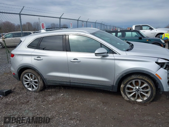 2015 Lincoln MKC with VIN 5LMTJ2AH6FUJ10863, listed as a IAAI auction lot 41983116 with 111,250 mi miles. Bid and sale history available at carsss.com. Image 14.