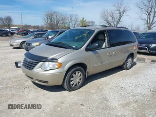 2005 Chrysler Town & Country Touring with VIN 2C4GP54LX5R132272, listed as a IAAI auction lot 41860741 with 138,402 mi miles and . Bid and sale history available at DreamBid. Image 17.