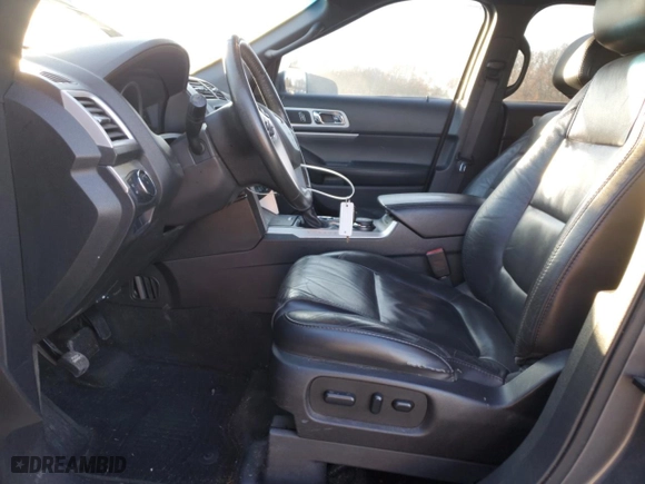 2014 Ford Explorer XLT with VIN 1FM5K8D85EGC39018, listed as a Copart auction lot 86183174 with 187,922 mi miles and Salvage Title. Bid and sale history available at carsss.com. Image 7.