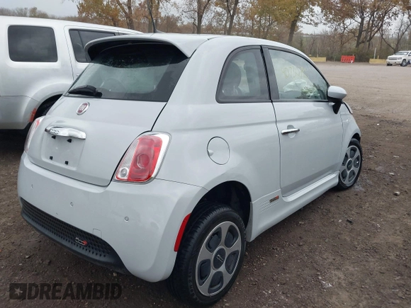 2017 FIAT 500e with VIN 3C3CFFGE1HT550018, listed as a IAAI auction lot 40730795 with 1 mi miles. Bid and sale history available at carsss.com. Image 4.