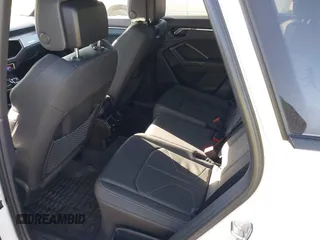 2022 Audi Q3 S line Premium z VIN WA1DECF37N1092225, wystawiony jako IAAI lot #41786815 z przebiegiem 41 973 mil mil oraz . Historia ofert i sprzedaży dostępna na DreamBid. Obrazek 8.