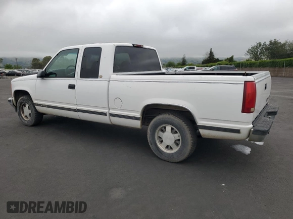 1998 Chevrolet Silverado 1500 with VIN 2GCEC19R6W1133606, listed as a Copart auction lot 54662775 with 317,437 mi miles and Salvage Title. Bid and sale history available at DreamBid. Image 2.