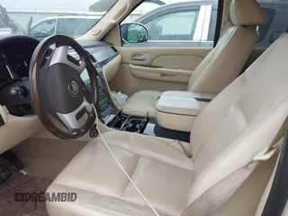 2007 Cadillac Escalade ESV with VIN 1GYFK66887R202024, listed as a IAAI auction lot 41841337 with 185,085 mi miles and . Bid and sale history available at DreamBid. Image 5.