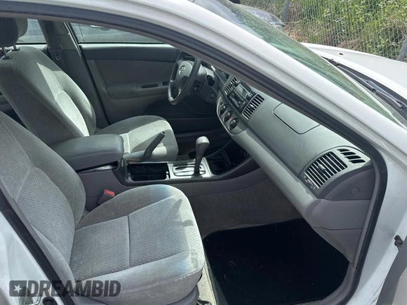 2003 Toyota Camry LE with VIN 4T1BE32K43U207204, listed as a Copart auction lot 57167845 with 189,656 mi miles and Clean Title. Bid and sale history available at DreamBid. Image 5.