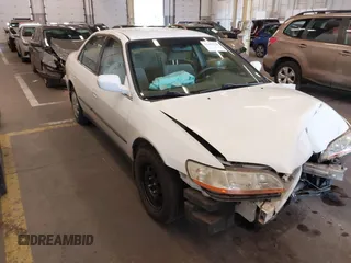 1999 Honda Accord LX with VIN JHMCG564XXC017962, listed as a IAAI auction lot 42403750 with Not provided miles and . Bid and sale history available at DreamBid. Image 1.