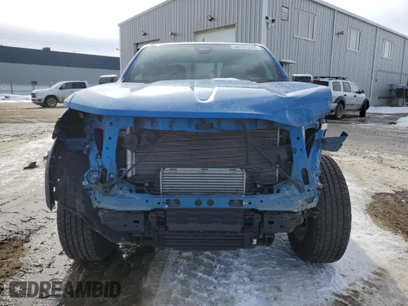 2024 GMC Canyon 4WD AT4 z VIN 1GTP6DEKXR1197281, wystawiony jako Copart lot #48731345 z przebiegiem 4 708 mil mil oraz Szkoda całkowita • Salvage title. Historia ofert i sprzedaży dostępna na DreamBid. Obrazek 5.