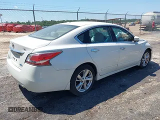 2014 Nissan Altima 2.5 with VIN 1N4AL3AP3EC407475, listed as a IAAI auction lot 40069964 with 216,578 mi miles. Bid and sale history available at carsss.com. Image 4.