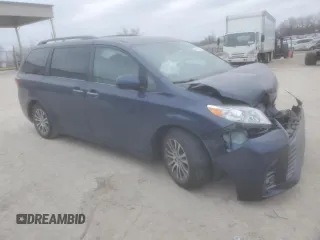 2018 Toyota Sienna XLE Auto Access Seat with VIN 5TDYZ3DC1JS958089, listed as a Copart auction lot 44910525 with 125,431 mi miles and Salvage Title. Bid and sale history available at carsss.com. Image 4.
