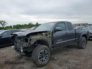 2020 Toyota Tacoma SR z VIN 5TFSZ5ANXLX216407, wystawiony jako Copart lot #58384255 z przebiegiem 78 798 mil mil oraz Szkoda całkowita • Salvage title. Historia ofert i sprzedaży dostępna na DreamBid. Obrazek 1.