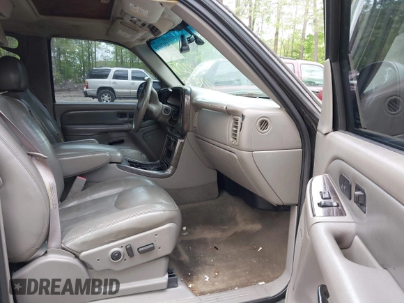 2005 GMC Yukon Denali z VIN 1GKEK63U65J182925, wystawiony jako IAAI lot #42071053 z przebiegiem 235 367 mil mil oraz . Historia ofert i sprzedaży dostępna na DreamBid. Obrazek 5.