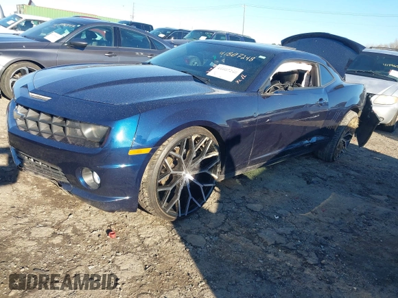 2010 Chevrolet Camaro 2SS z VIN 2G1FK1EJ9A9225884, wystawiony jako IAAI lot #41807248 z przebiegiem 197 908 mil mil oraz . Historia ofert i sprzedaży dostępna na DreamBid. Obrazek 2.