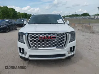 2023 GMC Yukon XL Denali with VIN 1GKS1JKL6PR355980, listed as a IAAI auction lot 41881760 with 1 mi miles. Bid and sale history available at carsss.com. Image 12.