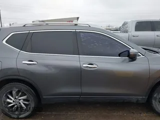 2015 Nissan Rogue SL with VIN 5N1AT2MTXFC778126, listed as a IAAI auction lot 41208510 with 194,343 mi miles. Bid and sale history available at carsss.com. Image 14.
