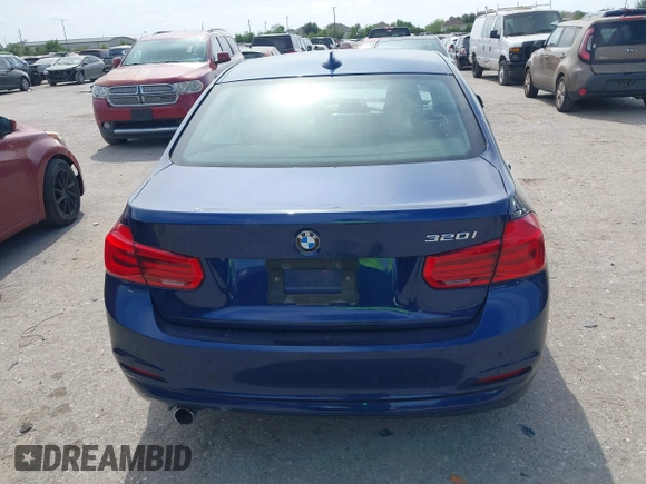 2018 BMW 3 Series 320i with VIN WBA8E1G56JNU92997, listed as a IAAI auction lot 42039869 with 105,085 mi miles. Bid and sale history available at carsss.com. Image 15.