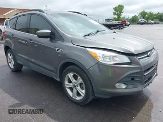 2014 Ford Escape SE with VIN 1FMCU9GX3EUB06947, listed as a IAAI auction lot 42193325 with 138,923 mi miles. Bid and sale history available at carsss.com. Image 1.