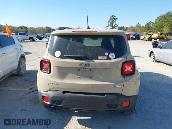 2015 Jeep Renegade Latitude with VIN ZACCJBBT0FPB67030, listed as a IAAI auction lot 41866195 with 120,618 mi miles. Bid and sale history available at carsss.com. Image 16.