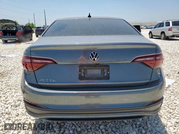 2024 Volkswagen Jetta S z VIN 3VW5M7BU6RM012227, wystawiony jako Copart lot #57877675 z przebiegiem Nie podano mil oraz Czysty tytuł • Clean title. Historia ofert i sprzedaży dostępna na DreamBid. Obrazek 6.