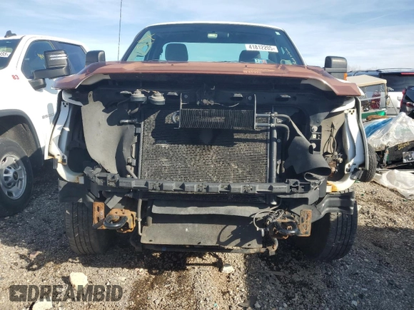 2012 Ford F-250 XL with VIN 1FTBF2B64CEC58386, listed as a Copart auction lot 41812205 with 182,225 mi miles and Salvage title. Bid and sale history available at DreamBid. Image 5.