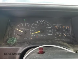 1997 GMC Sierra 1500 with VIN 1GTGC24JXVE524979, listed as a Copart auction lot 79087634 with 170,567 mi miles and Salvage Title. Bid and sale history available at DreamBid. Image 9.