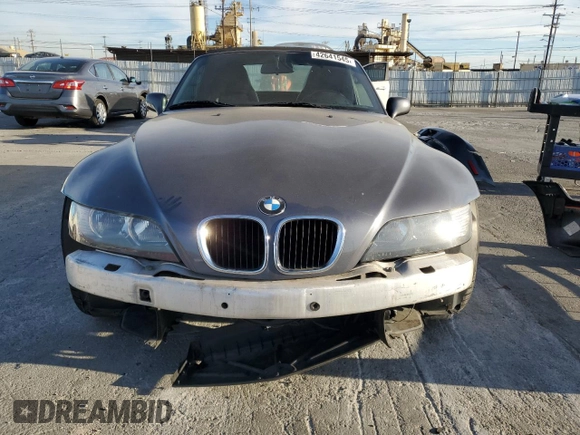 2000 BMW Z3 2.5L with VIN 4USCH9340YLG03126, listed as a Copart auction lot 42641545 with 57,192 mi miles and Salvage Title. Bid and sale history available at carsss.com. Image 5.