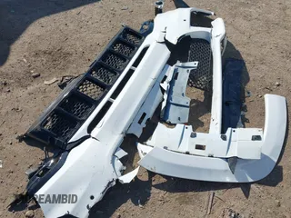2018 Jeep Grand Cherokee Summit with VIN 1C4RJFJT4JC212819, listed as a IAAI auction lot 41975614 with 88,112 mi miles and . Bid and sale history available at DreamBid. Image 12.