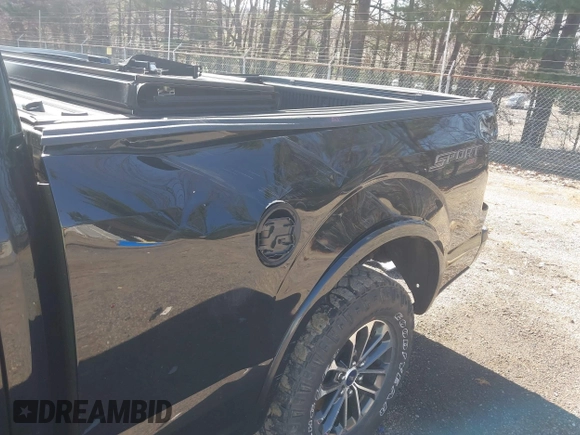 2018 Ford F-150 XL with VIN 1FTFW1EG0JFC41480, listed as a IAAI auction lot 41940861 with 84,044 mi miles. Bid and sale history available at carsss.com. Image 17.
