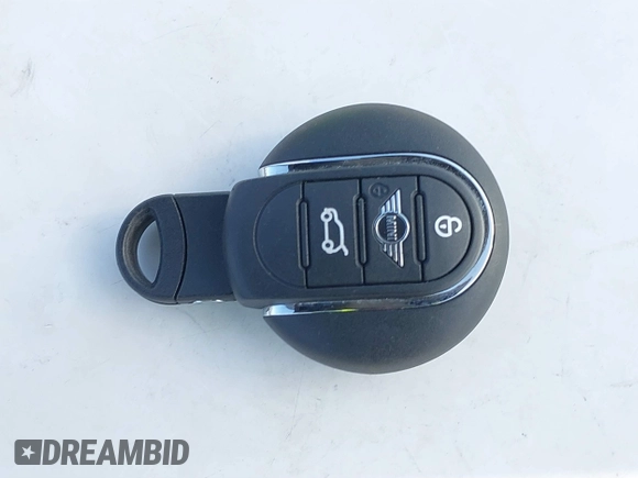 2020 MINI Countryman Cooper S with VIN WMZYW7C09L3L84725, listed as a IAAI auction lot 41599883 with 72,814 mi miles and . Bid and sale history available at DreamBid. Image 11.