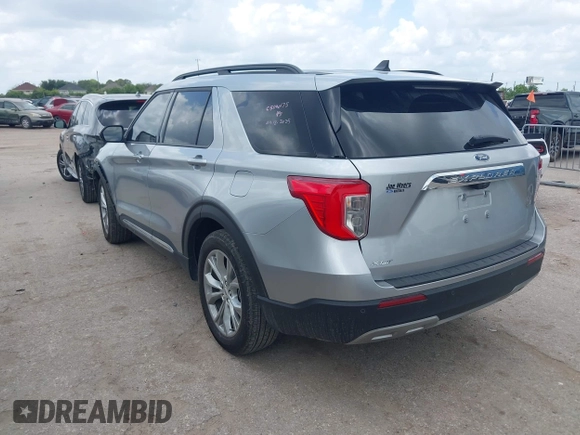 2023 Ford Explorer XLT z VIN 1FMSK7DH7PGC25301, wystawiony jako IAAI lot #42087005 z przebiegiem 10 105 mil mil oraz . Historia ofert i sprzedaży dostępna na DreamBid. Obrazek 3.