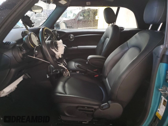 2020 MINI Convertible Cooper с VIN WMWWJ3C07L3L15723, выставлен на аукционе Copart как лот 56502735 с пробегом 45 157 миль миль и Списание • Salvage title. История ставок и продаж доступна на DreamBid. Изображение 7.