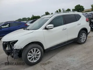 2017 Nissan Rogue SV z VIN 5N1AT2MV6HC893830, wystawiony jako Copart lot #60552635 z przebiegiem 67 894 mil mil oraz Szkoda całkowita • Salvage title. Historia ofert i sprzedaży dostępna na DreamBid. Obrazek 1.