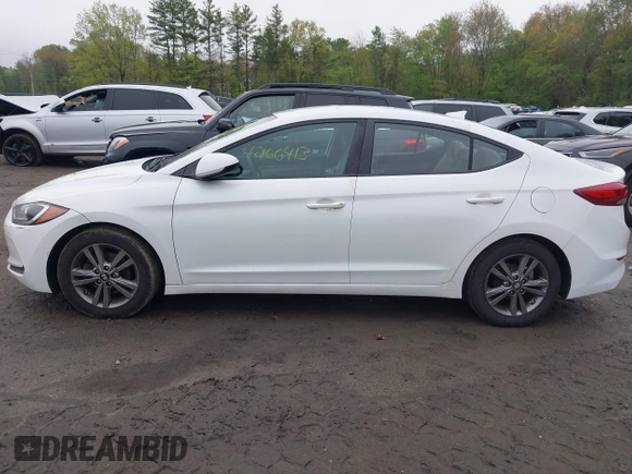 2017 Hyundai Elantra Limited z VIN 5NPD84LF8HH117065, wystawiony jako IAAI lot #42160413 z przebiegiem 107 525 mil mil oraz . Historia ofert i sprzedaży dostępna na DreamBid. Obrazek 13.