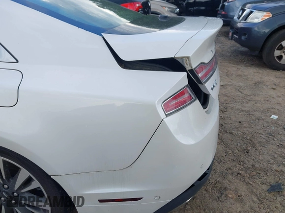 2019 Lincoln MKZ Reserve II z VIN 3LN6L5E94KR607412, wystawiony jako IAAI lot #42231994 z przebiegiem 54 812 mil mil oraz . Historia ofert i sprzedaży dostępna na DreamBid. Obrazek 20.