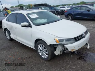 2011 Volkswagen Jetta SE с VIN 3VWBZ7AJ2BM395052, выставлен на аукционе IAAI как лот 42333569 с пробегом 148 986 миль миль и . История ставок и продаж доступна на DreamBid. Изображение 1.