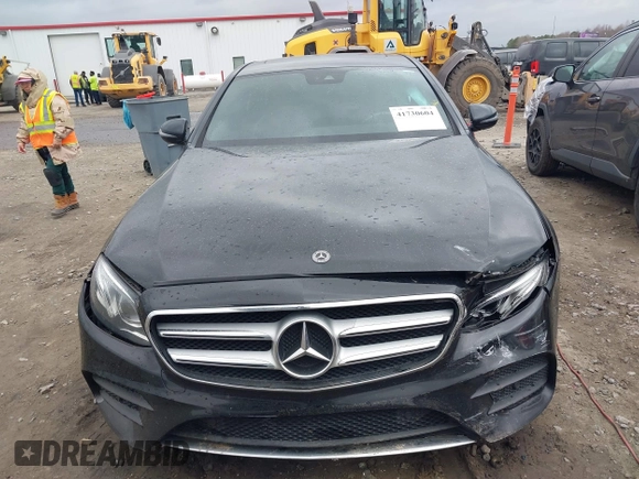 2018 Mercedes-Benz E-Class E 300 with VIN WDDZF4JB1JA454711, listed as a IAAI auction lot 41730604 with 127,985 mi miles. Bid and sale history available at carsss.com. Image 11.