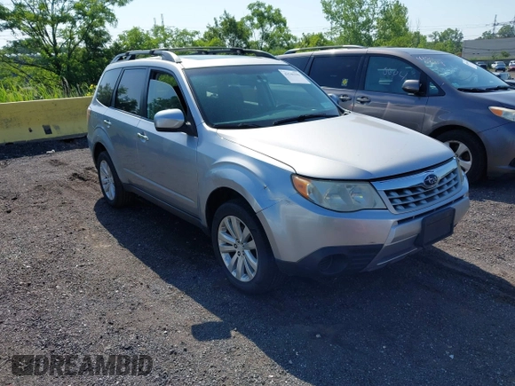 2012 Subaru Forester X Premium z VIN JF2SHADC8CH424853, wystawiony jako IAAI lot #42540390 z przebiegiem 217 063 mil mil oraz . Historia ofert i sprzedaży dostępna na DreamBid. Obrazek 1.