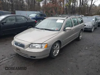 2005 Volvo V70 z VIN YV1SW592152519914, wystawiony jako IAAI lot #41966142 z przebiegiem 90 253 mil mil oraz . Historia ofert i sprzedaży dostępna na DreamBid. Obrazek 2.