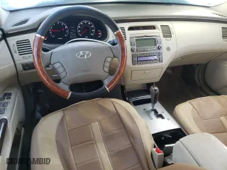 2009 Hyundai Azera GLS with VIN KMHFC46D69A352585, listed as a Copart auction lot 41374665 with 107,264 mi miles and Salvage Title. Bid and sale history available at carsss.com. Image 8.