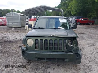 2008 Jeep Patriot Sport with VIN 1J8FT28W28D713825, listed as a IAAI auction lot 42471636 with 227,898 mi miles and . Bid and sale history available at DreamBid. Image 12.