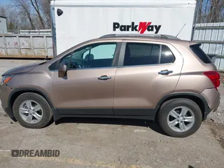 2018 Chevrolet Trax LT with VIN 3GNCJLSB8JL207404, listed as a IAAI auction lot 41796517 with 124,439 mi miles. Bid and sale history available at carsss.com. Image 14.