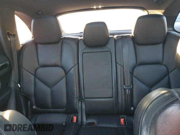 2017 Porsche Cayenne S с VIN WP1AB2A25HLA50282, выставлен на аукционе Copart как лот 80912384 с пробегом 44 744 миль миль и Списание • Salvage title. История ставок и продаж доступна на DreamBid. Изображение 10.