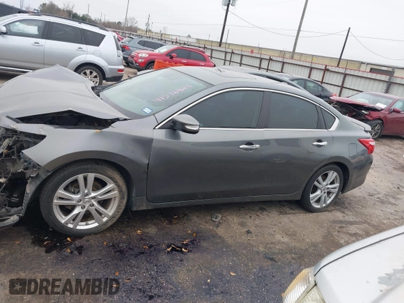 2017 Nissan Altima SL with VIN 1N4BL3AP1HC222902, listed as a IAAI auction lot 41576925 with 60,920 mi miles and . Bid and sale history available at DreamBid. Image 14.