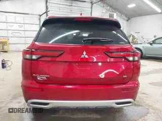 2023 Mitsubishi Outlander SE z VIN JA4J4UA86PZ048784, wystawiony jako IAAI lot #42133838 z przebiegiem 10 680 mil mil oraz . Historia ofert i sprzedaży dostępna na DreamBid. Obrazek 16.