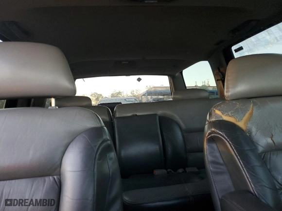 2000 Chevrolet Tahoe Limited with VIN 1GNEC13R5YR162329, listed as a Copart auction lot 84117434 with 177,241 mi miles and Salvage Title. Bid and sale history available at carsss.com. Image 10.